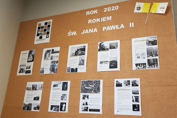 Wystawa "Rok 2020 rokiem Jana Pawła II"